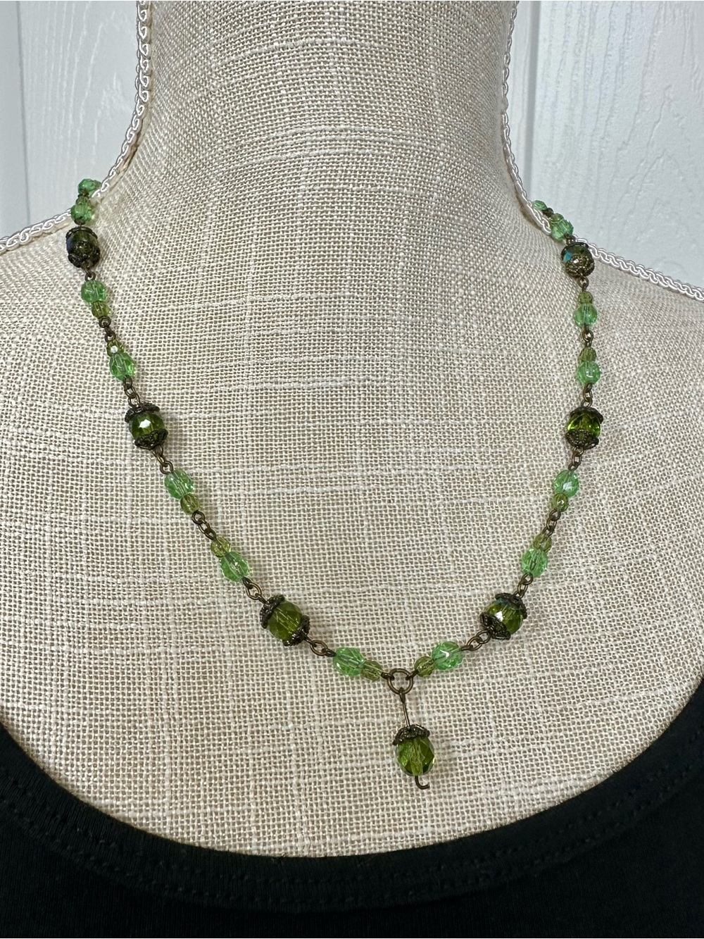 Antique Art Deco Czech Green Glass Beaded Necklace with Faceted Uranium Beads